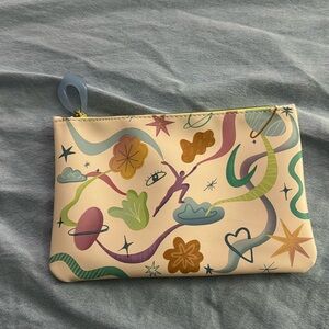 Cosmetic case. Brand new. Can be used for variety of things!